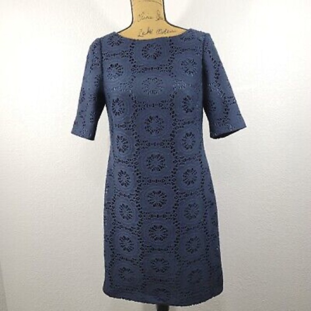 Adrianna Papell Navy Blue Lace Sheath Dress Size 14 Midi Elegant Cocktail
EUC